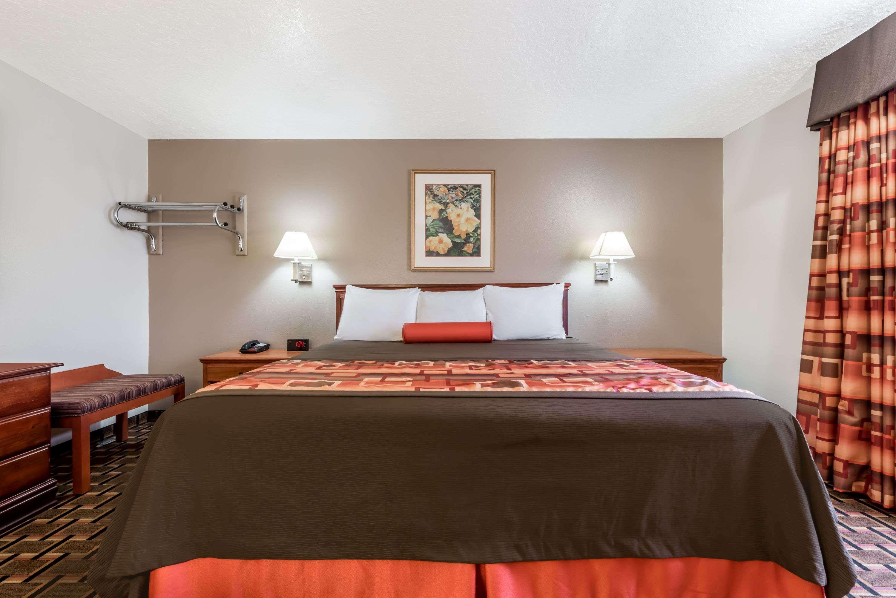 Hotel Days By Wyndham 2*